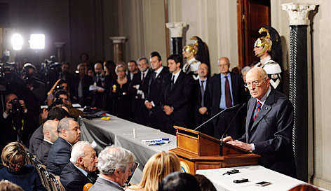 Napolitano bei einer Pressekonferenz im November 2011