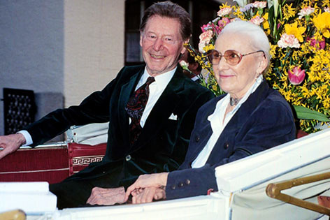 © APA/Franz Neumayr Josef Meinrad bei seinem letzten öffentlichen Auftritt im Sommer 1993 mit Gattin Germaine