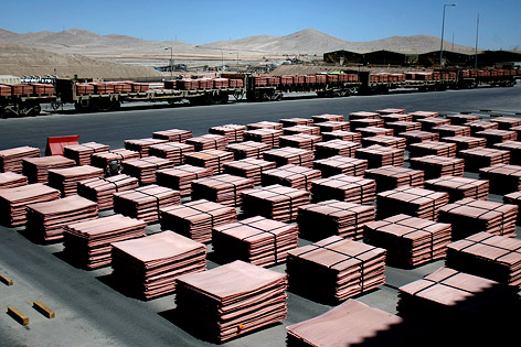 © Reuters/Ivan Alvarado Kupferkathoden lagern in der La Escondida Kupfermine nahe Antofagasta