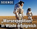 Astronauten in der Wüste
