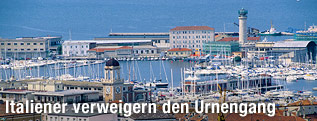 Blick über den Hafen von Triest
