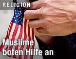 H&auml;nde und US-Flagge