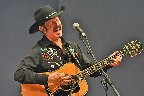 © Brian Kanoef Kinky Friedman bei einem Konzert