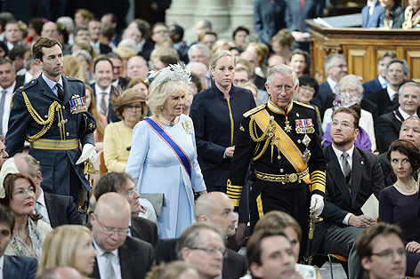 © APA/EPA/Robin Utrecht Prinz Charles und Camilla