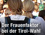 Frauen in Tiroler Tracht