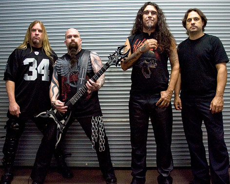 © AP/Robert E. Klein Slayer-Bandmitglieder Jeff Hanneman, Kerry King, Tom Araya und Dave Lombardo
