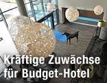 Ansicht der Lobby des Motel One am Wiener Westbahnhof