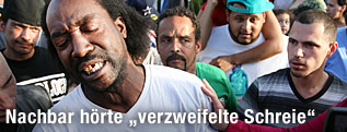 Nachbar Charles Ramsey spricht zu den Medien
