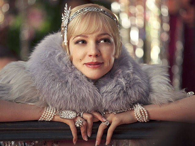 © Courtesy of Warner Bros. Picture Filmszene aus "Der Große Gatsby", Carey Mulligan als Daisy Buchanan