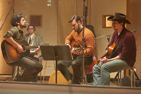 © APA/EPA/Cannes Film Festival/Alison Rosa Eine Szene aus dem Film "Inside Llewyn Davis" zeigt Musiker im Studio