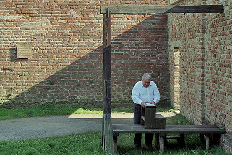 © APA/EPA/Cannes Film Festival Regisseur Claude Lanzmann in einer Szene des Films "Der Letzte der Ungerechten"