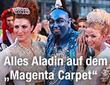 Life-Ball-Teilnehmer auf dem Magenta Carpet
