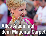 Life-Ball-Teilnehmer auf dem Magenta Carpet