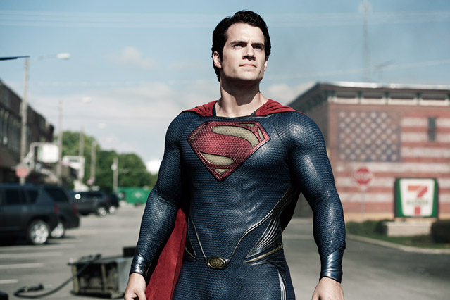 © 2013 WARNER BROS. ENTERTAINMENT INC. AND LEGENDARY PICTURES FUNDING/Clay Enos Henry Cavill als Superman in "Man of Steel"