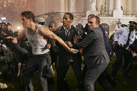 © 2013 Sony Pictures Releasing GmbH Channing Tatum als "John Cale" und Jamie Foxx als "President James Sawyer" in White House Down