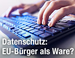 H&auml;nde auf Keyboard