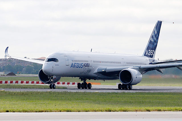 © APA/EPA/Guillaume Horcajuelo Jungfernflug des Airbus A350