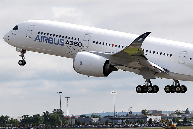 © AP/Bob Edme Jungfernflug des Airbus A350