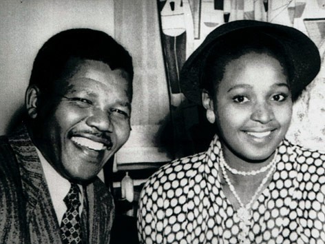 © Reuters Nelson Mandela und seine Frau Winnie, 1958