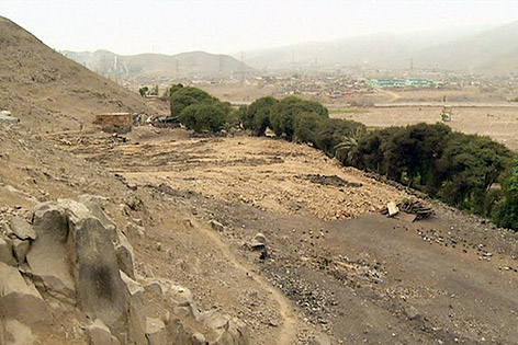 © APTN Archäologische Ausgrabungsstätte El Paraiso im Norden Limas nach der Zerstörung