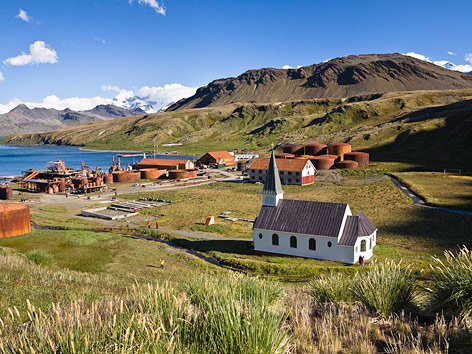 © Corbis/Minden Pictures/Konrad Wothe Kirche in Südgeorgien