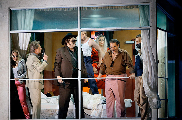 © Bayreuther Festspiele/Enrico Nawrath Szene aus "Das Rheingold"