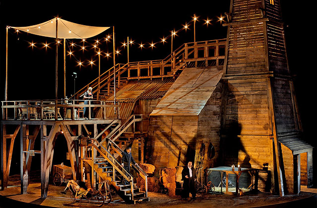 © Bayreuther Festspiele/Enrico Nawrath Szene aus "Walküre"