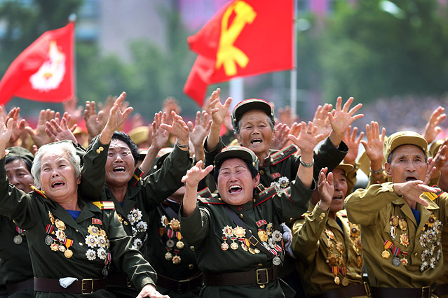 © AP/Wong Maye-E Jubelnde Armee-Veteranen