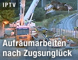 Aufr&auml;umarbeiten an der Unfallstelle