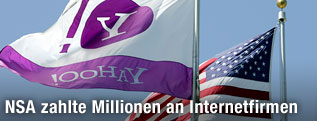 Yahoo! Fahne und Fahne der USA