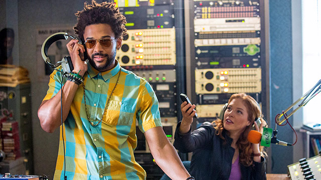 © ORF/Sevenone International/Michael Tackett Szene aus "Under the Dome" mit Nicholas Strong und Rachelle LeFevre