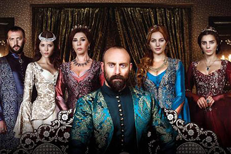 © TIMS/www.muhtesemyuzyil.tv Szene aus der TV-Serie Das prächtige Jahrhundert“ („Muhtesem Yüzyıl“)