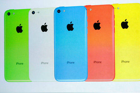 © Reuters/Stephen Lam Rückseite des Apple Iphones 5C in verschiedenen Farben
