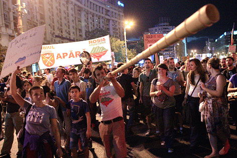 © Reuters/Radu Sigheti Demonstranten in Bukarest