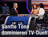 Der Spitzenkandidat der SP&Ouml;, Werner Faymann, und die Spitzenkandidatin der Gr&uuml;nen, Eva Glawischnig, mit Moderatorin Ingrid Thurnher bei der ORF-Konfrontation