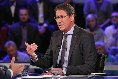 © ORF/Milenko Badzic Josef Bucher (BZÖ) im ORF-TV-Duell mit Moderatorin Ingrid Thurnher