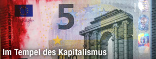 Blutiger 5-Euro-Schein