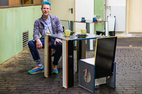Oscar Vanless mit seinem Riess Email Design