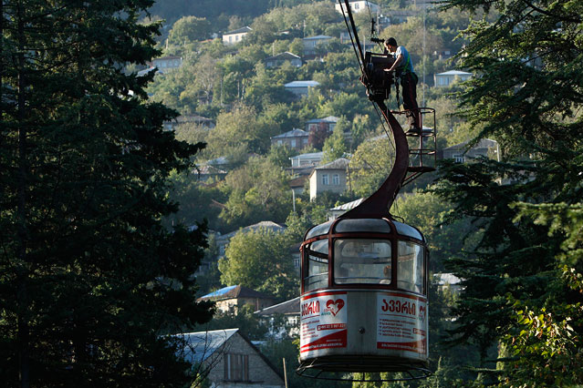© Reuters/David Mdzinarishvili Seilbahn in Georgien