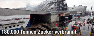 Durch einen Großbrand zerstörte Zuckerfabrik