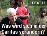 Caritas-Präsident Franz Küberl mit Kindern bei Abule Garumuma