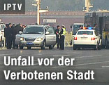 Polizisten auf dem Tiananmen-Platz in Peking