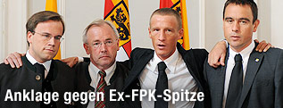 K&auml;rntens Altlandeshauptmann Gerhard D&ouml;rfler (FP&Ouml;), Ex-FP&Ouml;-Landesparteichef Uwe Scheuch, Ex-Finanzlandesrat Harald Dobernig (FP&Ouml;) sowie der ehemalige BZ&Ouml;-Nationalratsabgeordnete Stefan Petzner