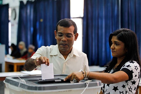 Ex-Präsident Mohammed Nasheed bei der Stimmabgabe