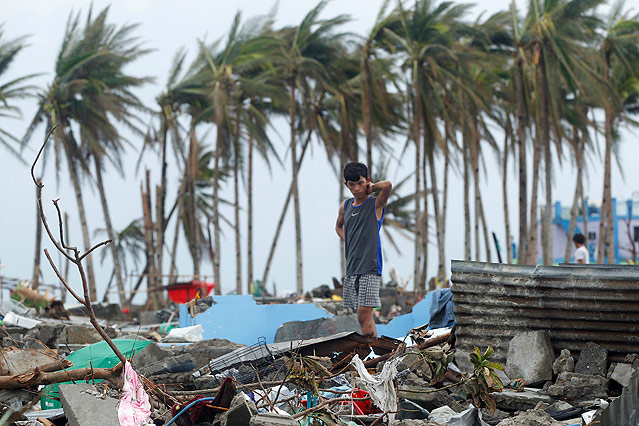© APA/AP/Wally Santana Bub vor Trümmern