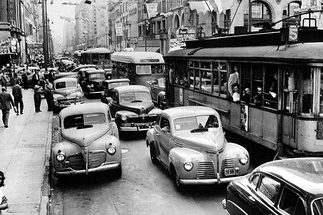 © AP Historische Aufnahme einer Straßenbahn in Los Angeles
