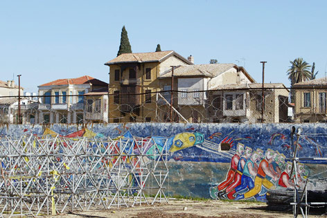© picturedesk.com/EPA/Katia Christodoulou Grenzmauer in Nikosia, Zypern