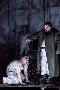 © Lalo Jodlbauer Szene aus "Woyzeck" im Volkstheater