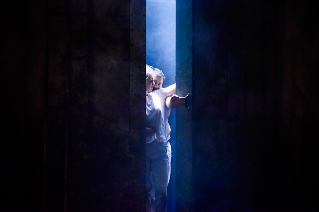 © Lalo Jodlbauer Szene aus "Woyzeck" im Volkstheater