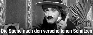 Edgar Barrier in einer Szene des Stummfilms "Too Much Johnson"